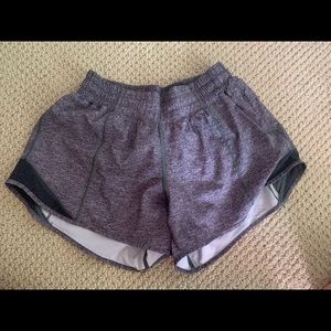 Lululemon Hotty Hot shorts. size 4 tall